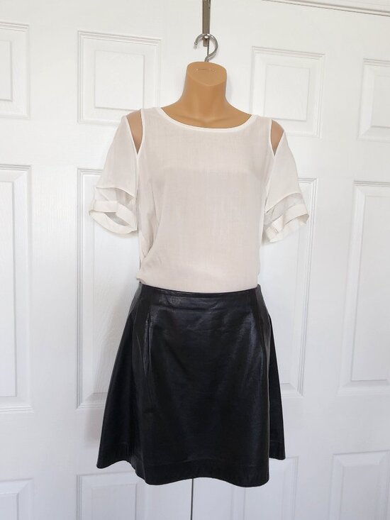 Vince Dresses & Skirts - VINCE WOMENS LEATHER MINI SKIRT SZ 8 BLACK